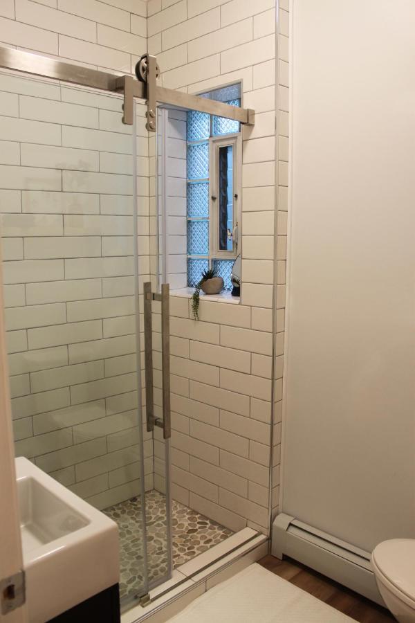 Accentuated Apartment In Manayunk Philadelphia Exterior foto